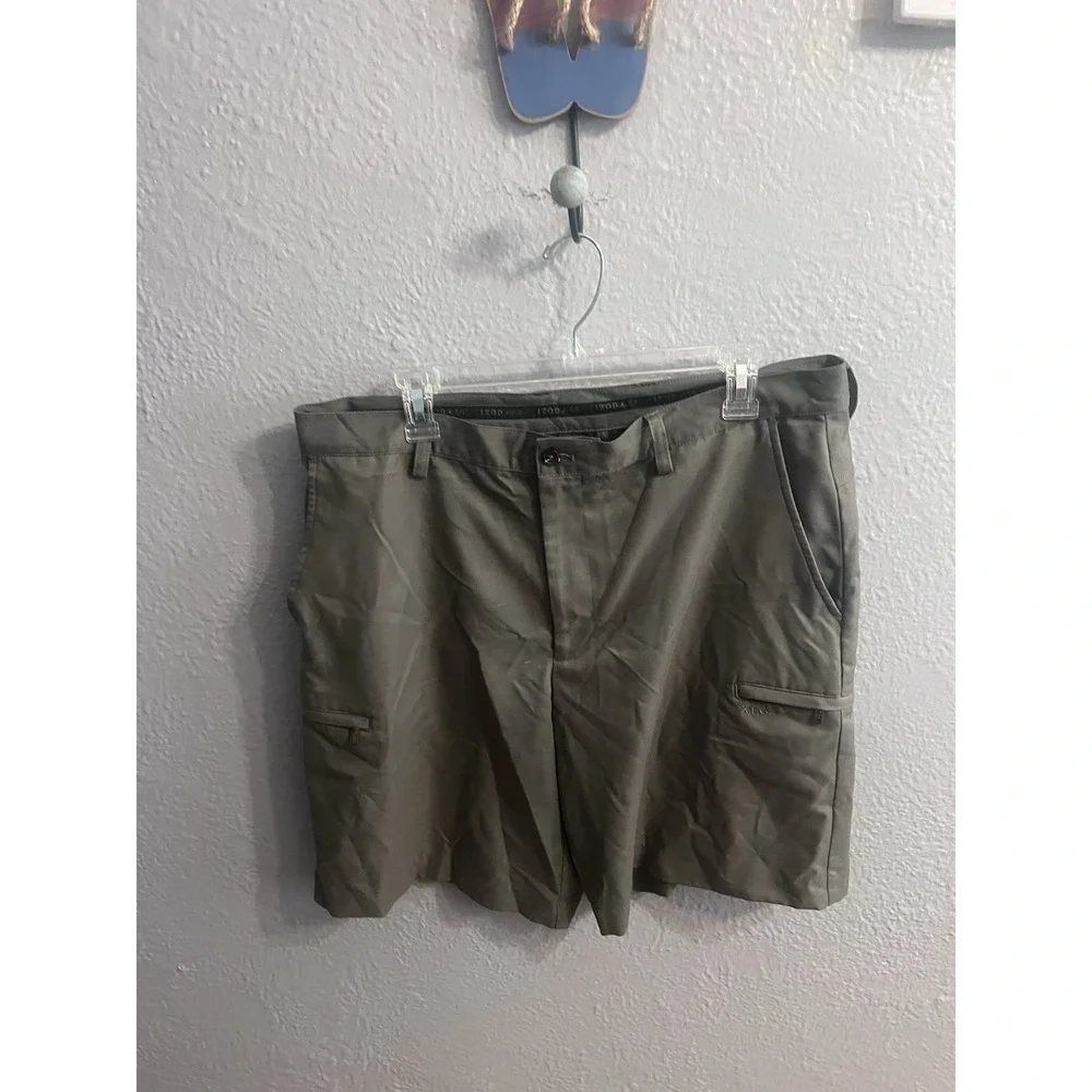 IZOD XFG Cargo Golf‎ Shorts Men 36 Army Green Inseam 9 Inches